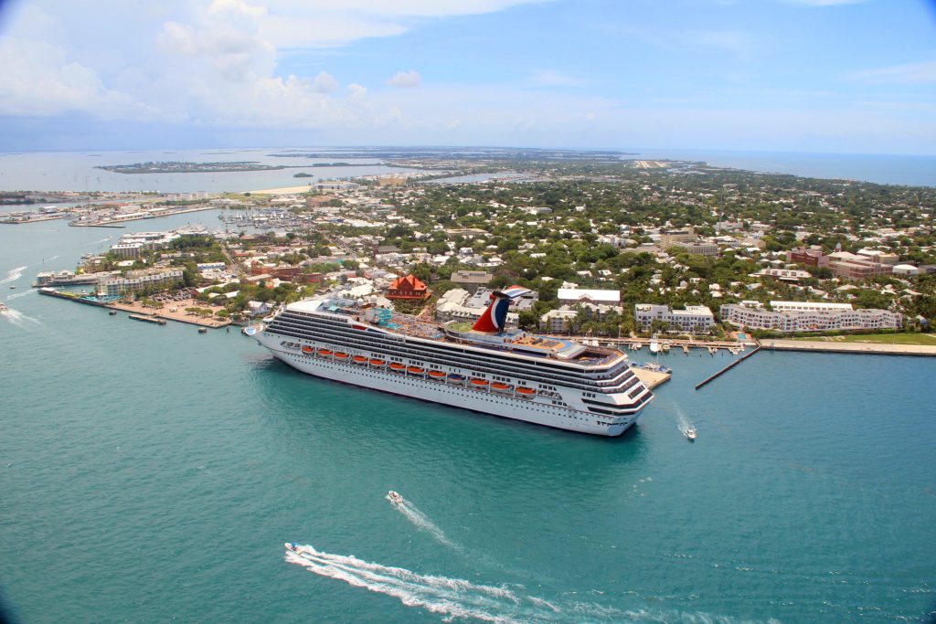 Key West Seven Mile Bridge Tour Helicopter Tour Image 4